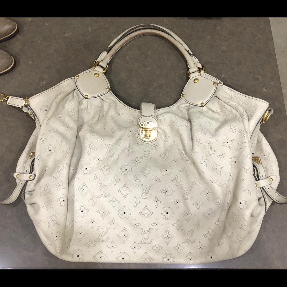 Limited Edition Louis Vuitton Ivory XL Mahina Bag